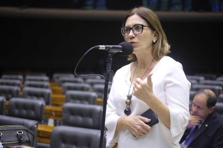 Projeto limita reajuste das taxas de ocupação dos terrenos da União