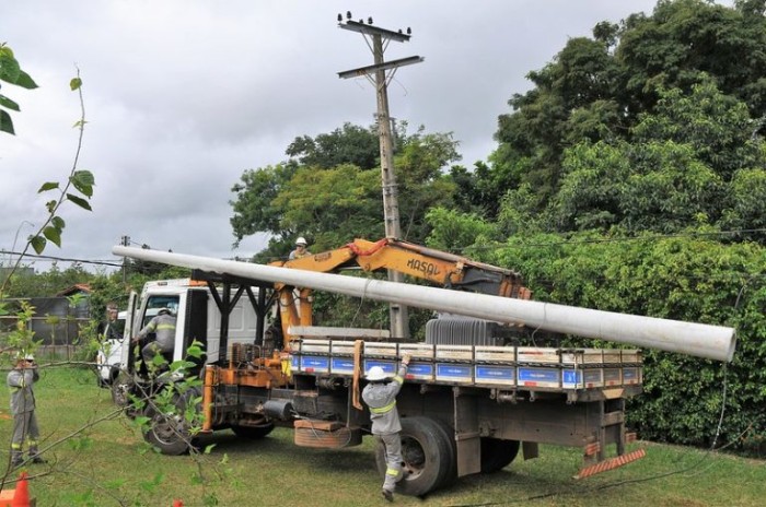 Prorrogação dos contratos de distribuição de energia é tema de debate na Câmara