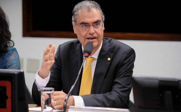 Comissão cancela audiência sobre direito digital debate digitalização e registros públicos