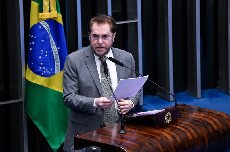 Para Plínio, previsões sobre ‘desertificação’ da Amazônia não são de fontes confiáveis