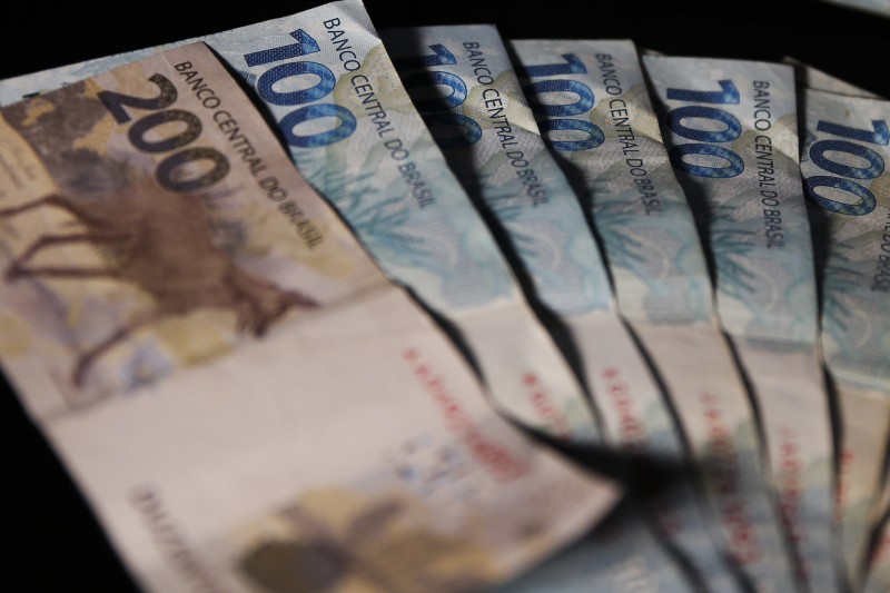 Beneficiários com NIS final 3 recebem hoje Auxílio Brasil