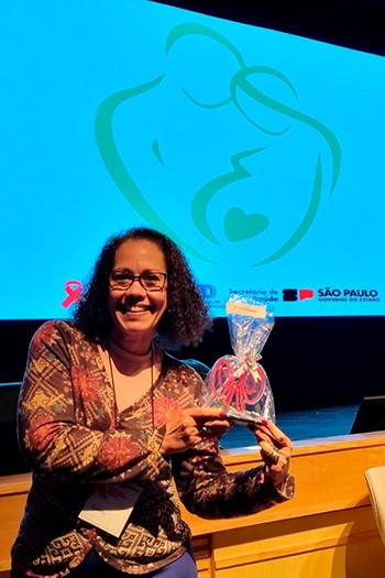 PG recebe prêmio por combater transmissão do HIV de mãe para filho na gestação