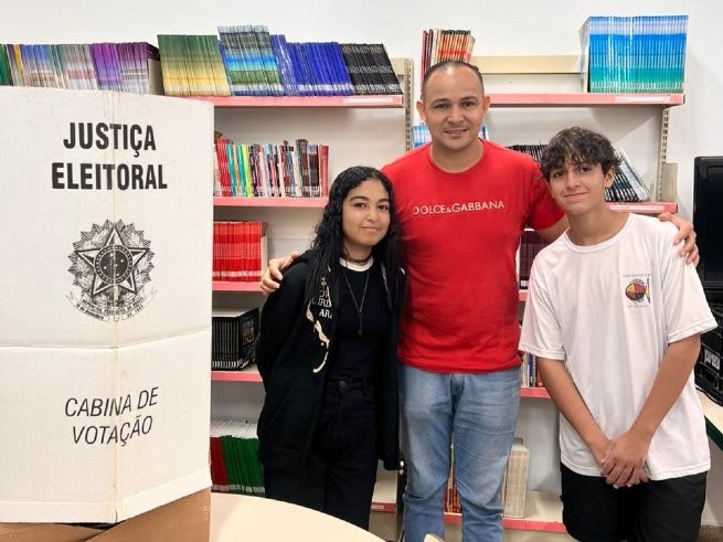 Estudantes da rede municipal elegem vereadores mirins do Parlamento Jovem de São Sebastião
