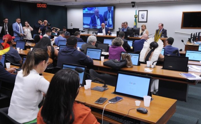 Conselho de Ética vota dois processos por quebra de decoro na quarta