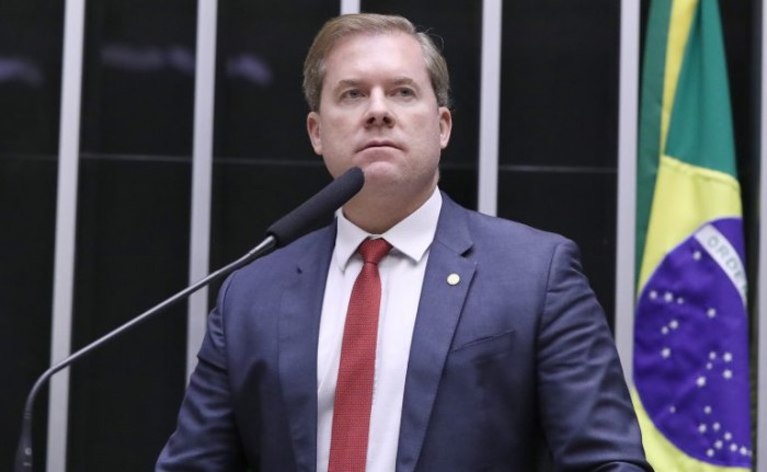 Projeto dispensa portadores de marca-passo de passar por portas detetoras de metal