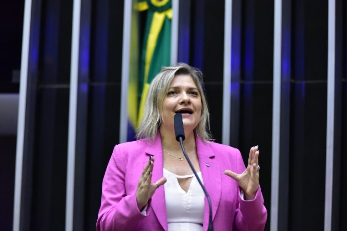 Audiência discute denúncias de falta de recolhimento do INSS de professores da rede pública