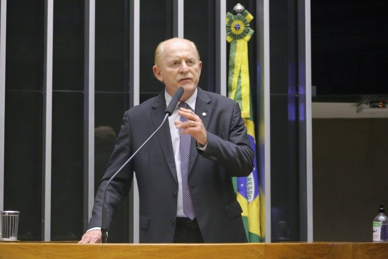 Proposta permite uso de crédito presumido por produtores de mel