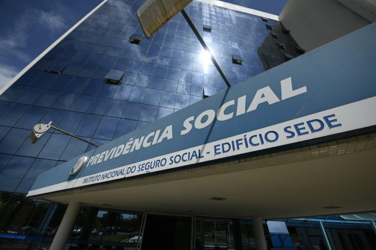 Efeitos da reforma da Previdência já são percebidos no Orçamento do ano que vem