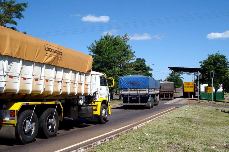 Lei reduz 'gatilho' e facilita reajuste do frete rodoviário de cargas