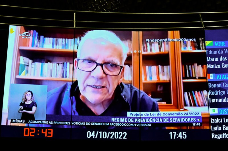 Oriovisto Guimarães exalta democracia e pede união de todos os brasileiros após as eleições