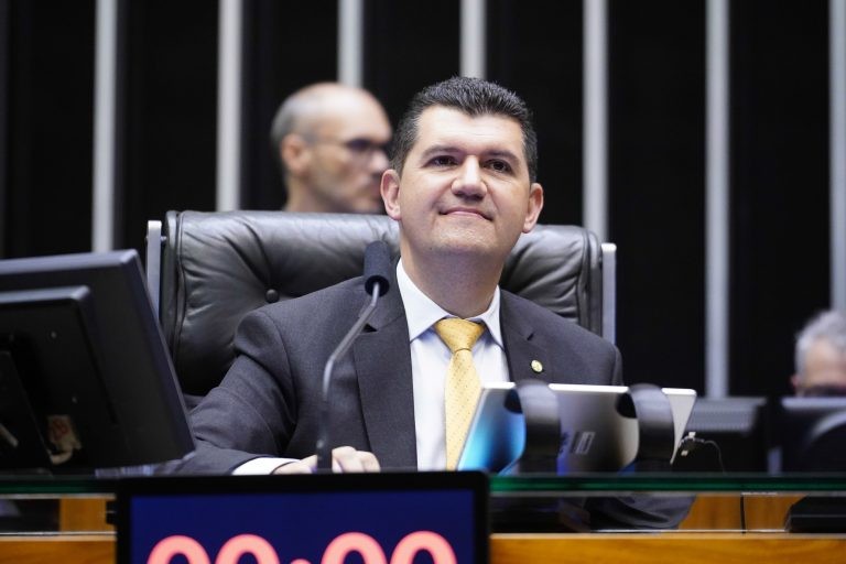 Deputados de partidos que não atingiram o quociente eleitoral pedem mudanças nas regras atuais