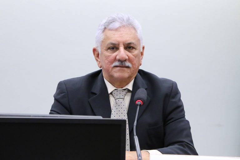 Comissão aprova zerar alíquota de IPI para discos de tacógrafos de veículos