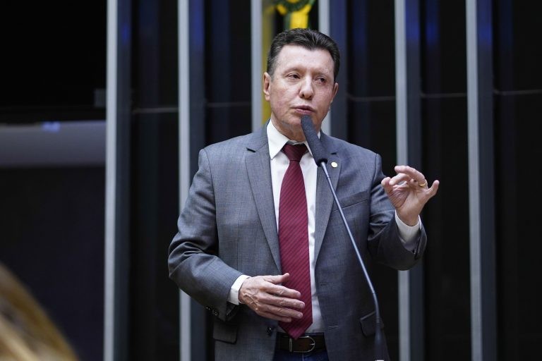 Proposta dá prazo de 180 dias para retirada de bem levado ao conserto
