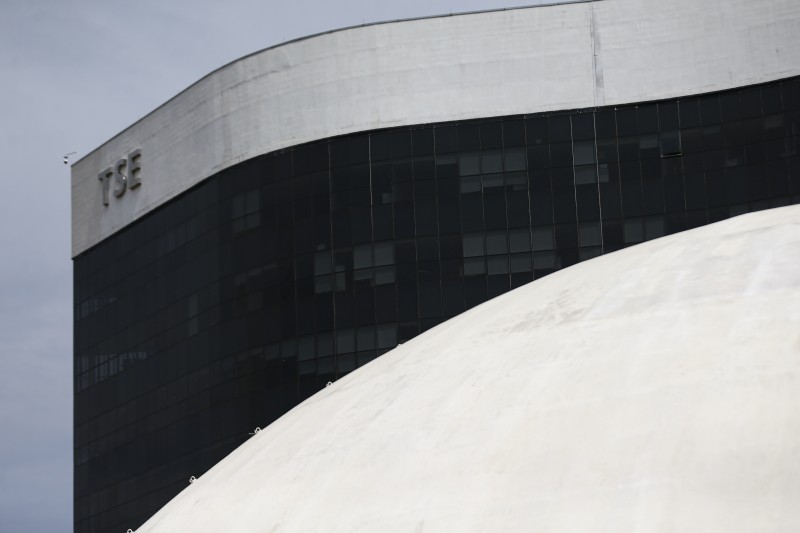 Campanhas de candidatos à Presidência desistem de direito de resposta