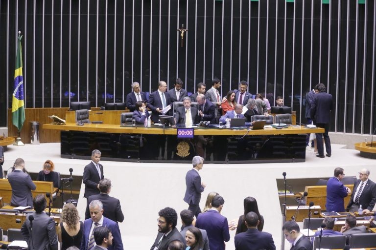 Aprovada em 1º turno PEC sobre eleição de cargos diretivos nos tribunais de Justiça; acompanhe