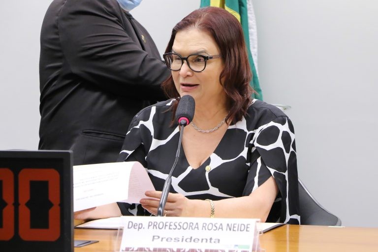 Comissão aprova proposta que define marco regulatório para o financiamento à cultura