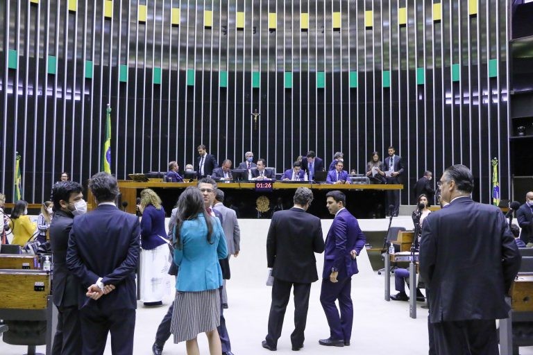 Congresso realiza sessão para análise de vetos e do projeto da LDO; acompanhe