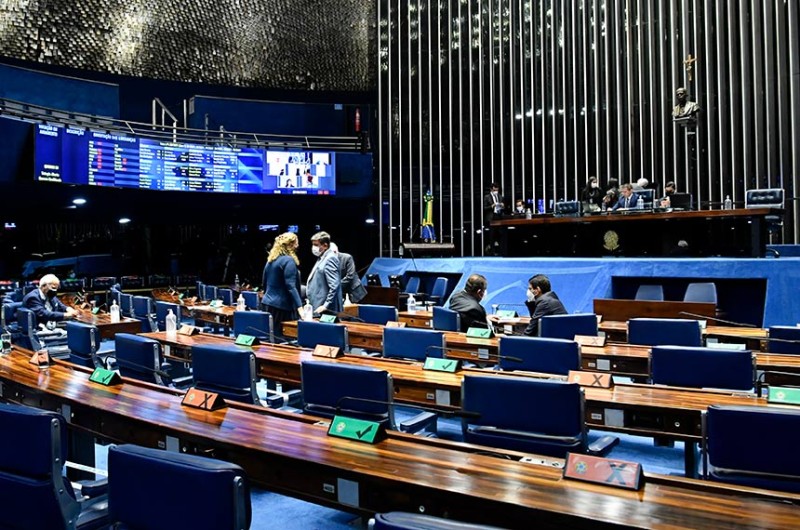 MP que libera R$ 1,2 bilhão a agricultores atingidos pela seca está na pauta do Plenário
