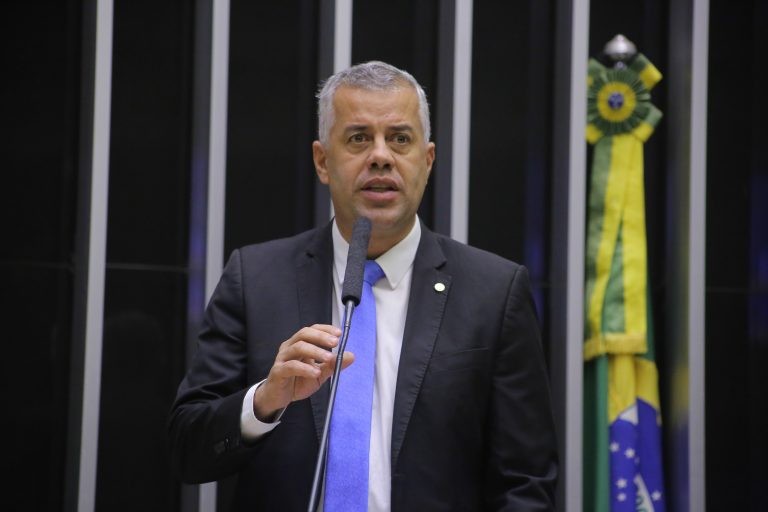 Comissão aprova proposta que beneficia importador com recuperação de créditos tributários