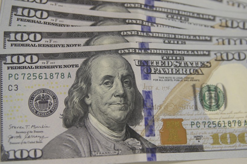 Dólar sobe para R$ 5,43 com temores sobre recessão nos EUA