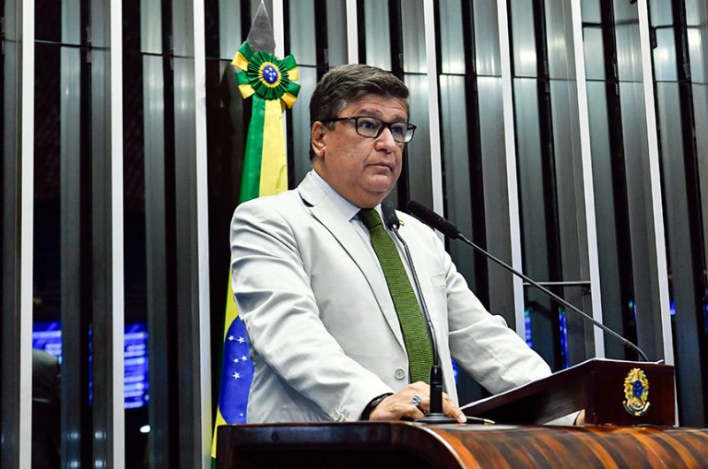 Carlos Viana celebra o Dia do Evangélico