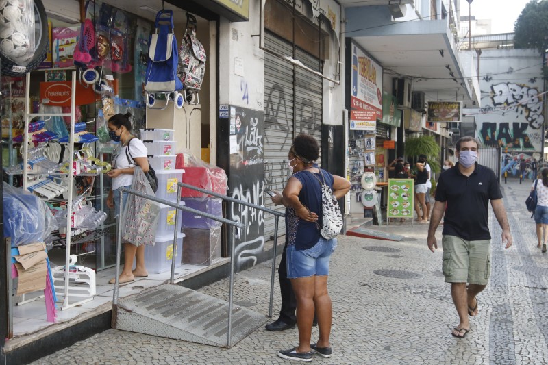 Vendas no varejo crescem 0,1% em maio, diz IBGE