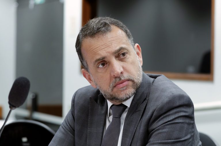 Estatuto do Aprendiz tem votação adiada para a próxima semana